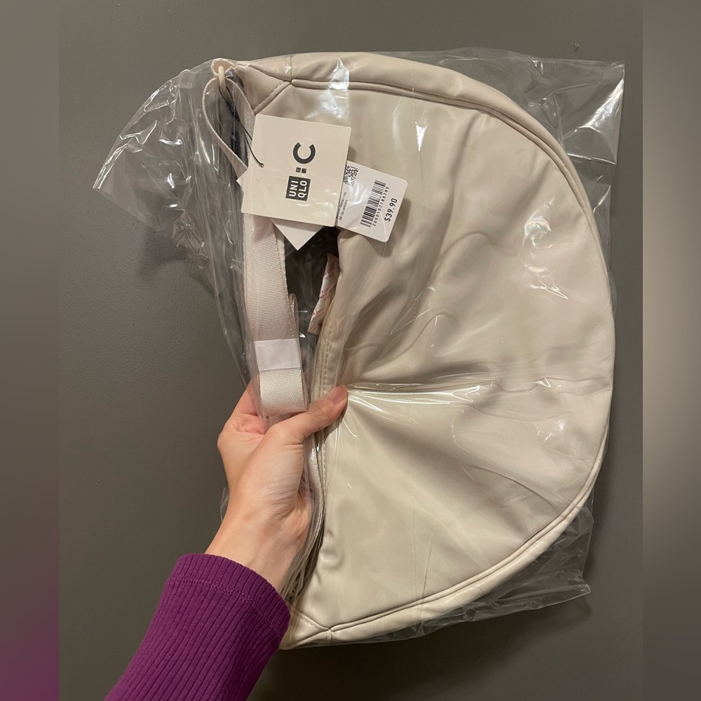 Uniqlo crossbody bag crescent white faux leather
